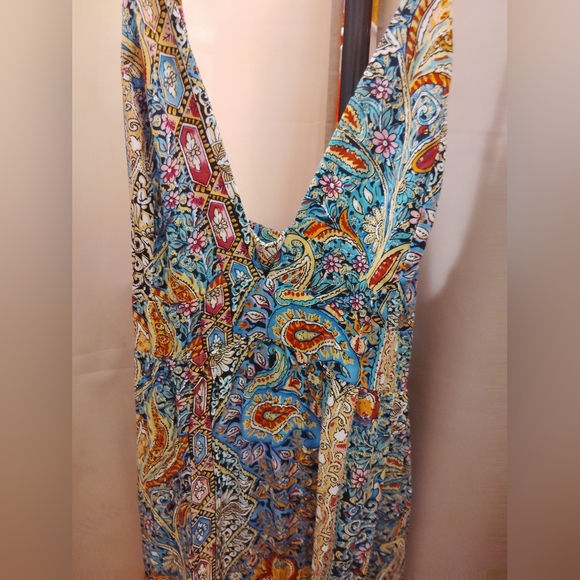 Cupshe Multicolor Paisley V‑Neck Maxi Dress - Picture 6 of 11